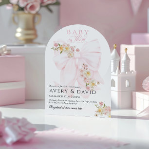 Invitación Bebé en el Chica del Jardín de Primavera de Bow en