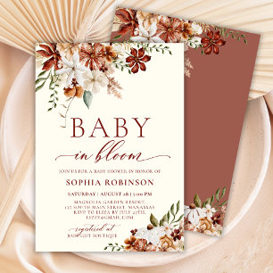 Invitación Bebé en el florecimiento de flores silvestres en B