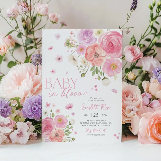 Invitación Bebé en flor de sangre Baby Shower morado rosado (Baby in Bloom | Pink Purple Floral Baby Shower Invitation)