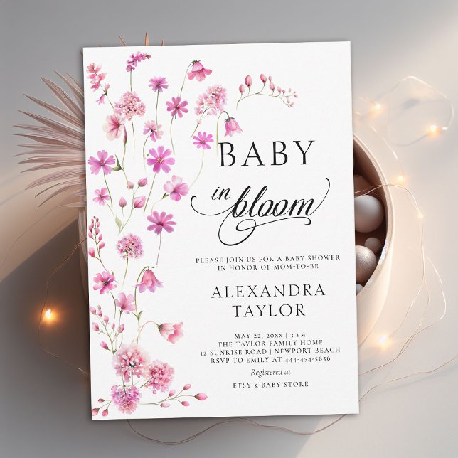 Invitación Bebé en flor salvaje Script Baby Shower (baby in bloom wildflowers baby shower invitation pink watercolor cottage garden cute sweet boho chic)