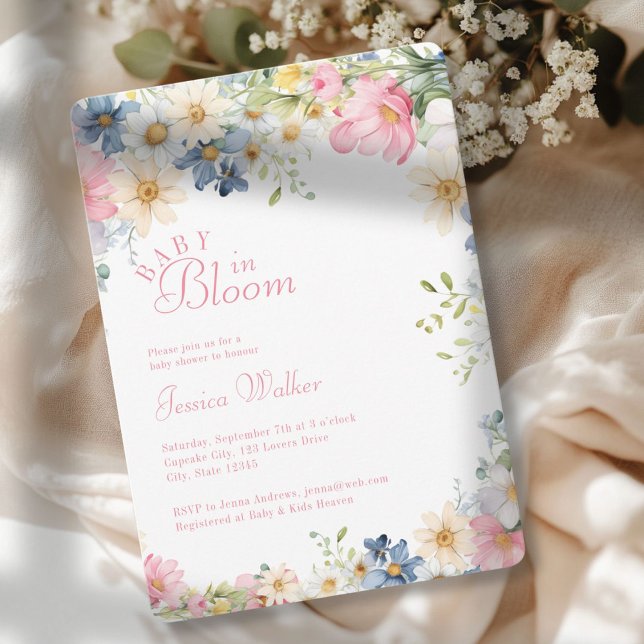 Invitación ¡BEBÉ EN SANGRE! Flor silvestre, Baby Shower (BABY IN BLOOM! Wildflower, Watercolor, White + Pastel, Baby Shower Invitation.)