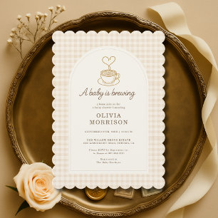 Invitación Bebé está preparando café Baby Shower Gingham