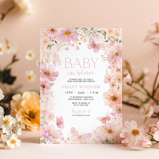 Invitación Bebé floral de Baby Shower en rosa rosa rosa en fl (Pink Peach Floral Invitation with Butterflies. Baby in Bloom Baby shower theme. )