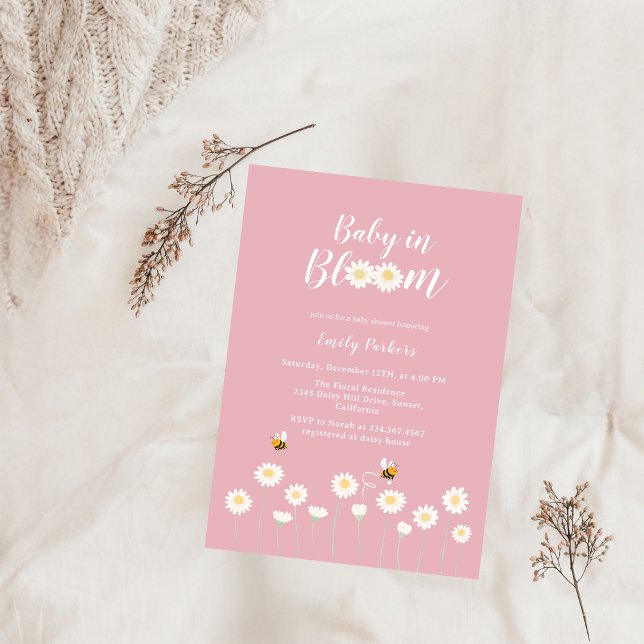 Invitación Bebé floral de margarita rosada Rubor en ducha Chi (Blush Pink Daisy Floral Baby In Bloom Girl Shower Invitation)