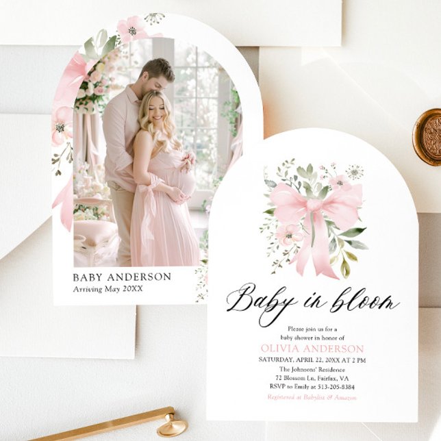 Invitación Bebé rosado en Baby Shower, Chica floral en flor (Blush Pink Bow Floral Baby in Bloom Girl Baby Shower Arched Invitation)