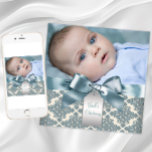 Invitación Beige Blue Damask Baby Boy Foto Christening<br><div class="desc">Invitación a bautizar con foto de niño beige azul damasco azul beige beige beige. Esta elegante invitación al bautismo y al bautismo de la foto de damasco azul se personaliza fácilmente para tu evento añadiendo tu foto,  detalles del evento,  estilo de fuente,  tamaño de fuente y color,  y texto.</div>
