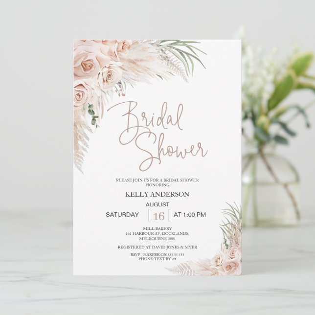 Invitación Beige Sage Boho Floral Bridal Shower  (Anverso de pie)