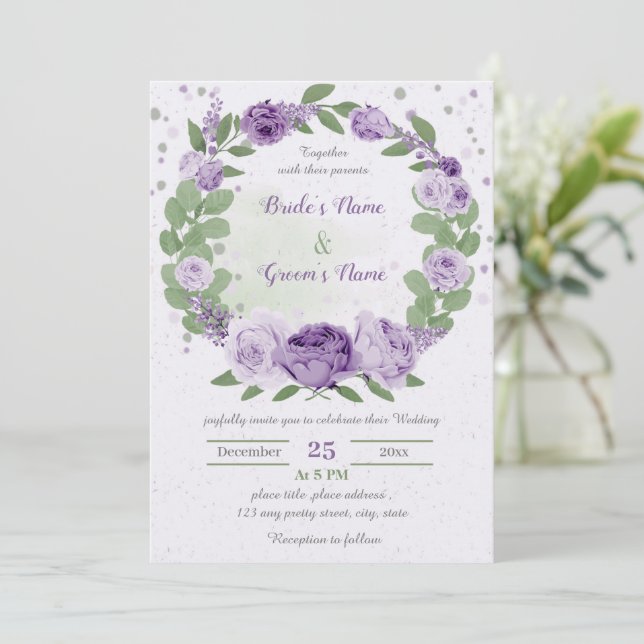 Invitación bellas flores moradas hojas verdes boda (Anverso de pie)