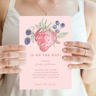 Invitación Berry Dulce Bebé está en camino de Berry Salvaje