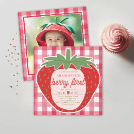 Invitación Berry First Giant Strawberry Photo 1er cumpleaños