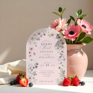 Invitación Berry Sweet Baby Shower Wild Berries & Flowers