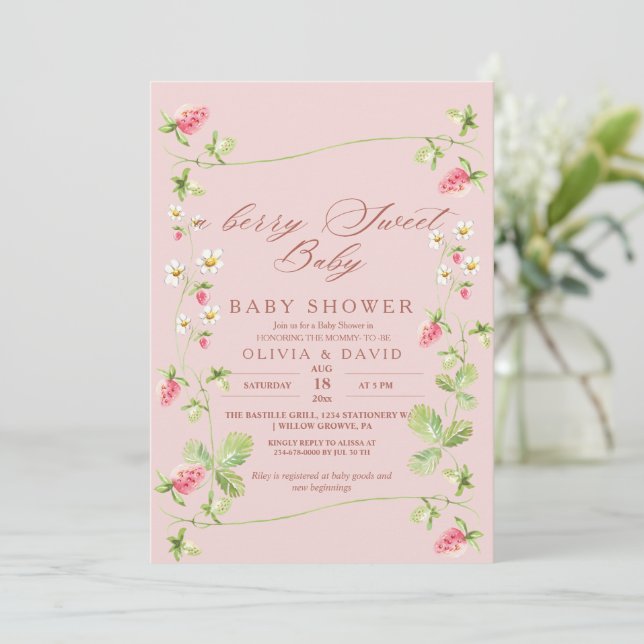 Invitación Berry Sweet Elegant Baby Shower Strawberry (Anverso de pie)