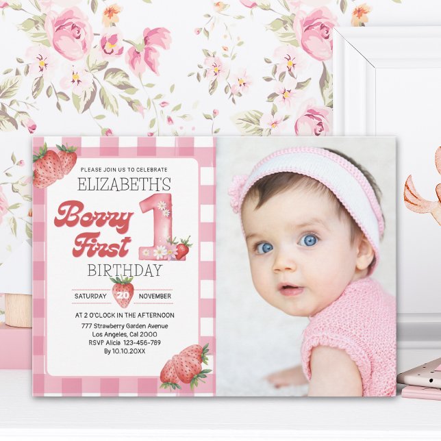 Invitación Berry Sweet First Birthday Photo – Straberry party (Subido por el creador)