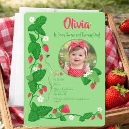Invitación Berry Sweet First Birthday Strawberry Photo