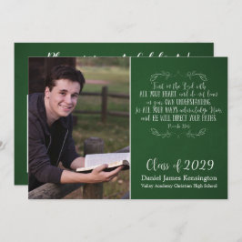 Invitación Biblia cristiana versus foto de graduación verde