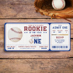 Invitación Billete de béisbol de primer cumpleaños de Rookie<br><div class="desc">Presentamos nuestra Invitación de primer cumpleaños "Rookie del año", diseñada para parecerse a un boleto para un partido de béisbol. Esta invitación única hará que tu pequeño se sienta como un jugador estrella en su día especial. Con un diseño hermoso y único con una combinación de colores de azul, rojo...</div>