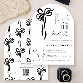 Invitación Black Bow está atando la ducha de novia Knot QR