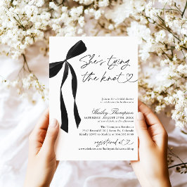 Invitación Black Bow está atando la ducha nupcial