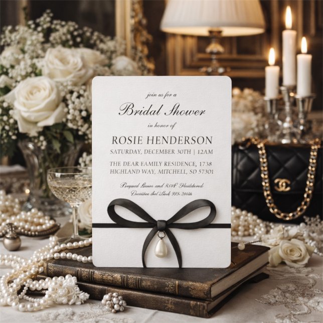Invitación Black Bow With Pearl Old Money Style Bridal Shower (Black Bow With Pearl Old Money Style Bridal Shower Invitation!)
