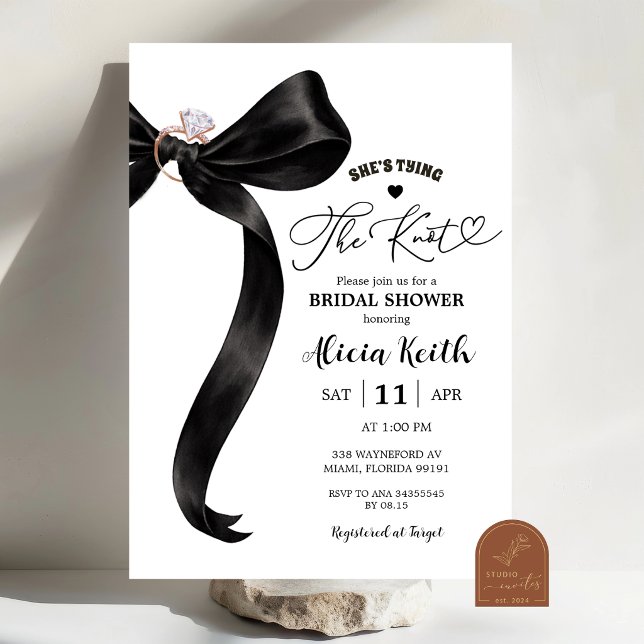 Invitación Black Coquette Bow Bridal Shower Invitation (Subido por el creador)