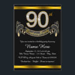 Invitación Black Gold 90th Birthday Party<br><div class="desc">Invitación a la fiesta de cumpleaños 90 con números de diamantes y pancartas en un hermoso fondo negro y dorado. Esta hermosa invitación de cumpleaños 90 en negro y oro es fácilmente personalizada para tu evento. Puede cambiar el color de fondo. Este diseño sorprendente funciona bien para un hombre o...</div>