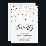 Invitación Black & Gold Simple Setenty 70th Birthday Party<br><div class="desc">Celebra tu día especial con esta mínima invitación de cumpleaños número 70. Este diseño presenta un elegante guión con letras "Setenty" con confeti en forma de hexágono con una combinación de color negro y oro. Más diseños disponibles en mi tienda BaraBomDesign.</div>