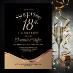 Invitación Black Gold Surprise 18th Birthday Party<br><div class="desc">Esta moderna invitación a la fiesta de cumpleaños número 18, sorprendida por el negro y el oro, presenta una combinación de colores negro y oro, separados por una ola de fluidos y una elegante cinta rosa que fluye de un lado al otro. El área de texto del personalizable le permite...</div>