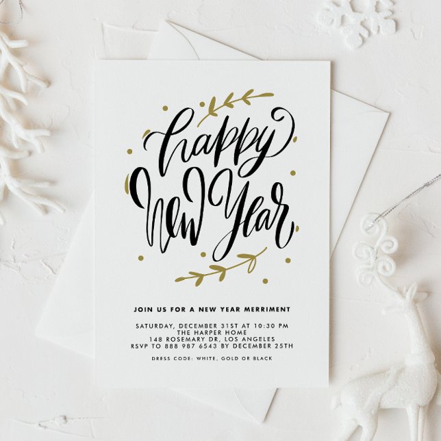 Invitación Black Modern Calligraphy and Wreath New Year Party (Customizable New Year party invitation featuring modern calligraphy and foliage wreath.)