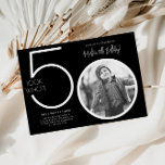 Invitación Black Modern Photo 50th Birthday Invitation<br><div class="desc">Celebra tu 50 cumpleaños con estilo atemporal usando esta invitación de Look Who 50! Con un diseño elegante y moderno, esta invitación es perfecta para los que prefieren la simplicidad con un toque de elegancia. Personalizable completo, puede añadir fácilmente los detalles de su fiesta para crear una invitación personal y...</div>