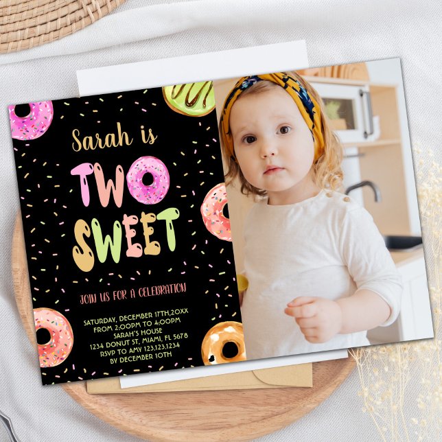 Invitación Black Two Sweet Pastel Photo Donut Birthday (Black Two Sweet Pastel Photo Donut Birthday Invitation)