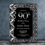 Invitación Black White Sequins 90th Birthday Party<br><div class="desc">Esta invitación de secuencia negra es perfecta para una fiesta de cumpleaños número 90. Ofrece plantillas de texto fáciles de usar que hacen que personalizar la invitación sea una brisa. Puede elegir entre varios tipos de papel y estilos de esquina para agregar un toque único a sus invitaciones.</div>