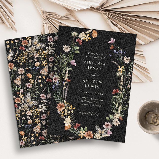 Invitación Black Wildflower Wedding Invitation (Black Boho Wildflower Wedding Invitation by Painted Paperie
)