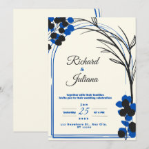 invitación blanca a la boda con flores azules