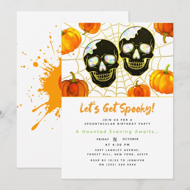 Invitación Blanca | Calaveras de Faux Opal Halloween modernas (Anverso / Reverso)