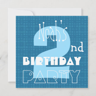 Invitación Blanco azul de dos años de edad del niño 2002