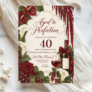 Invitación Blanco Elegante y Borgoña Envejecido a la Perfecci