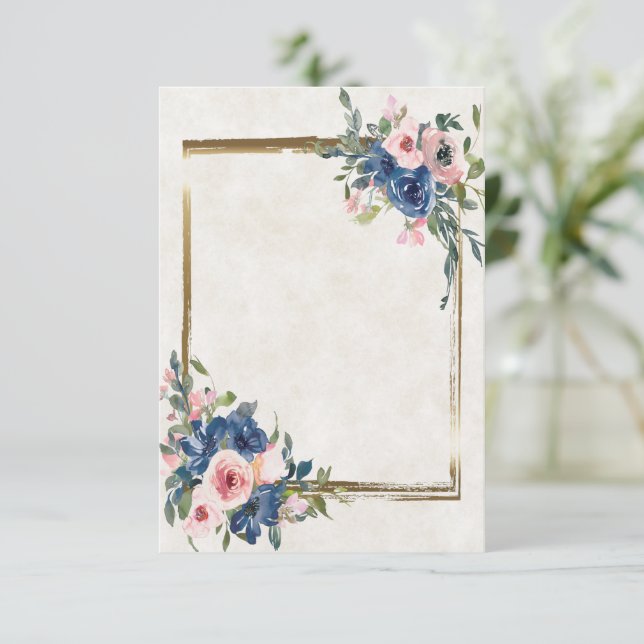 Invitación Blanco Floral rosa y azul con marco dorado (Anverso de pie)