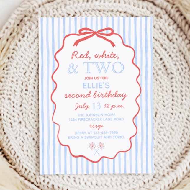 Invitación Blanco Rojo y Dos Años el 2 de Julio (Invitation with baby blue striped background and wavy red bow frame. Says red white and two.)