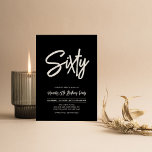 Invitación Blanco y negro | Moda Sesenta y sesenta cumpleaños<br><div class="desc">Celebra tu día especial con esta sencilla y elegante invitación a la fiesta de cumpleaños número 60. Este diseño presenta un guión de pincel de moda "Sixty" con un diseño limpio en combinación de color blanco y negro. Más diseños disponibles en mi tienda BaraBomDesign.</div>