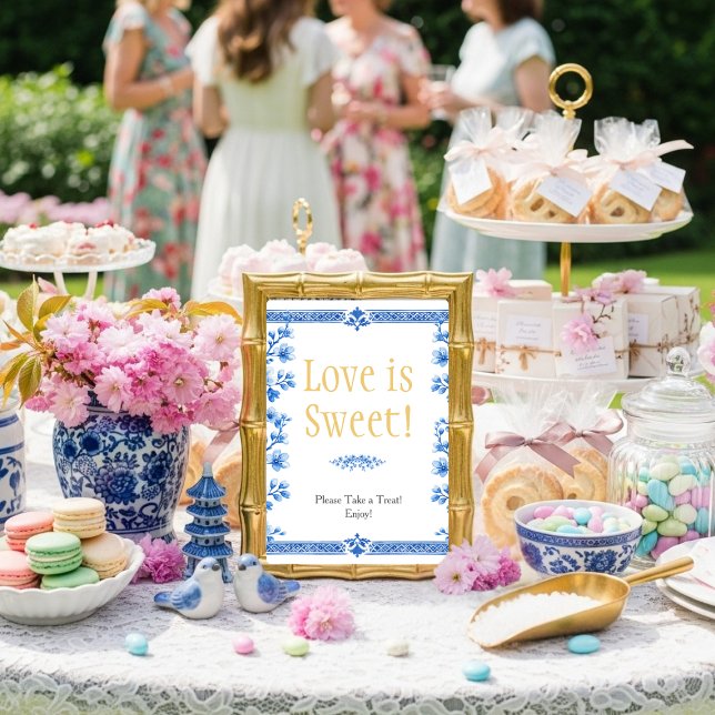 Invitación Blue blossom florals "Love is Sweet"  Sign (Blue blossom florals "Love is Sweet" Sign)
