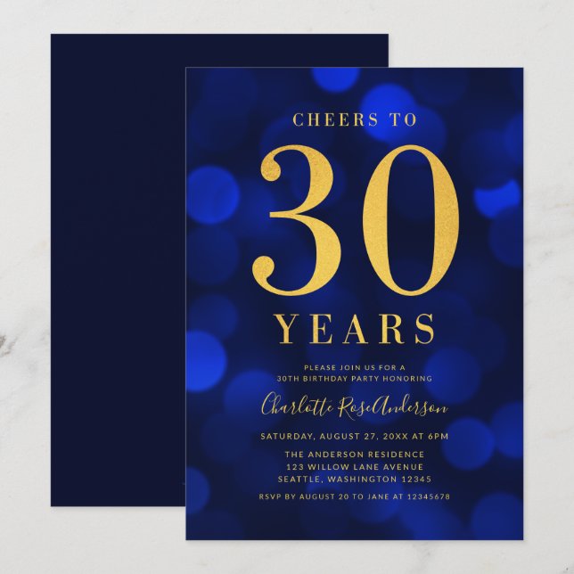 Invitación Blue Bokeh Gold Cheers en fiesta de cumpleaños por (Anverso / Reverso)