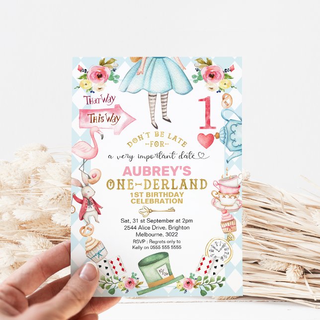 Invitación Blue Diamond Heart Alice One-derland Primer cumple (Alice in Onederland 1st Birthday Invitation, Blue Diamond Pattern Red Heart, Floral Alice Onederland)