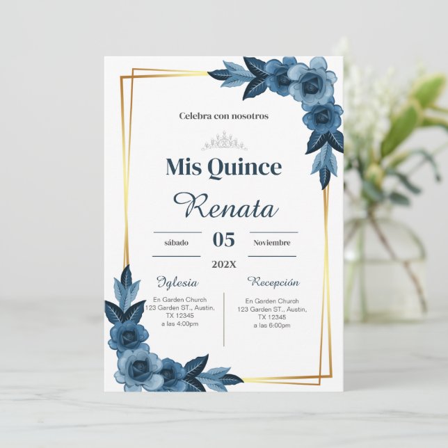 Invitación Blue Floral Quinceañera Spanish  (Anverso de pie)