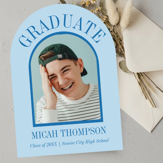 Invitación Blue Modern Arch Grad Photo Announcement  (Blue Modern Arch Grad Photo Announcement)