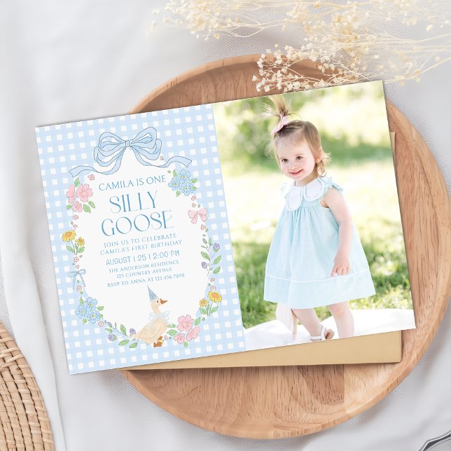 Invitación Blue Silly Goose Floral Gingham Primer Cumpleaños (Subido por el creador)