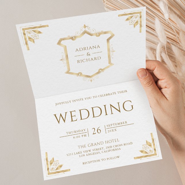 Invitación Boda Blanca Código QR Vintage Gold Crest (Subido por el creador)