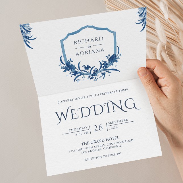 Invitación Boda con código QR de cresta floral azul rústica v (Subido por el creador)