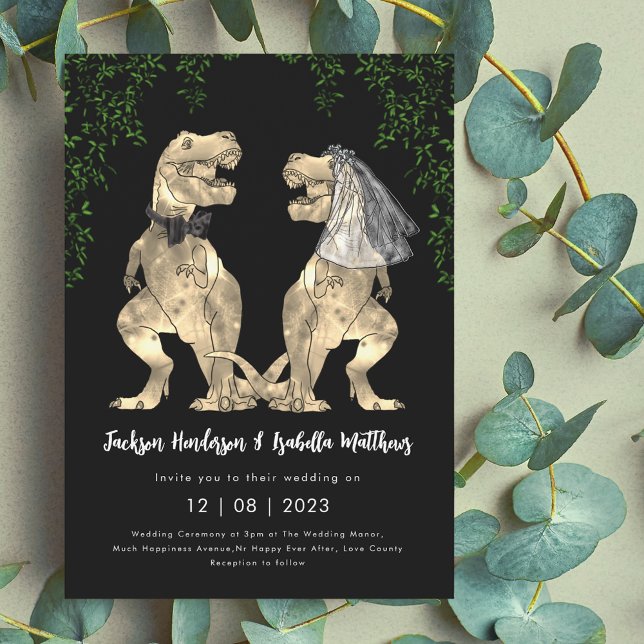 Invitación Boda con tema de dinosaurios en blanco y negro (Dinosaur T-Rex bride and groom Jurassic eucalyptus foliage black and white wedding invitation )