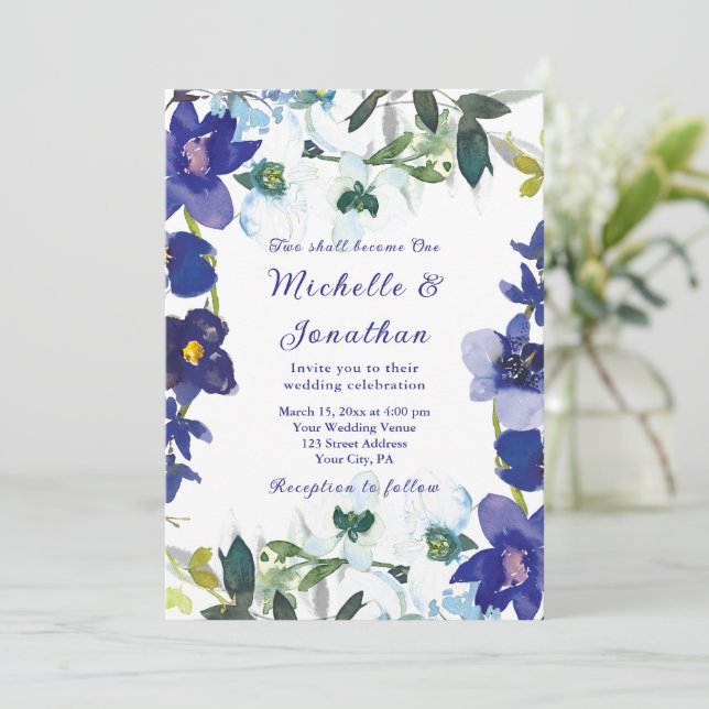 Invitación Boda cristiano floral morado de raza blanca (Anverso de pie)