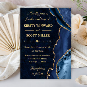 Invitación Boda de ágata y mármol con brillo azul y dorado